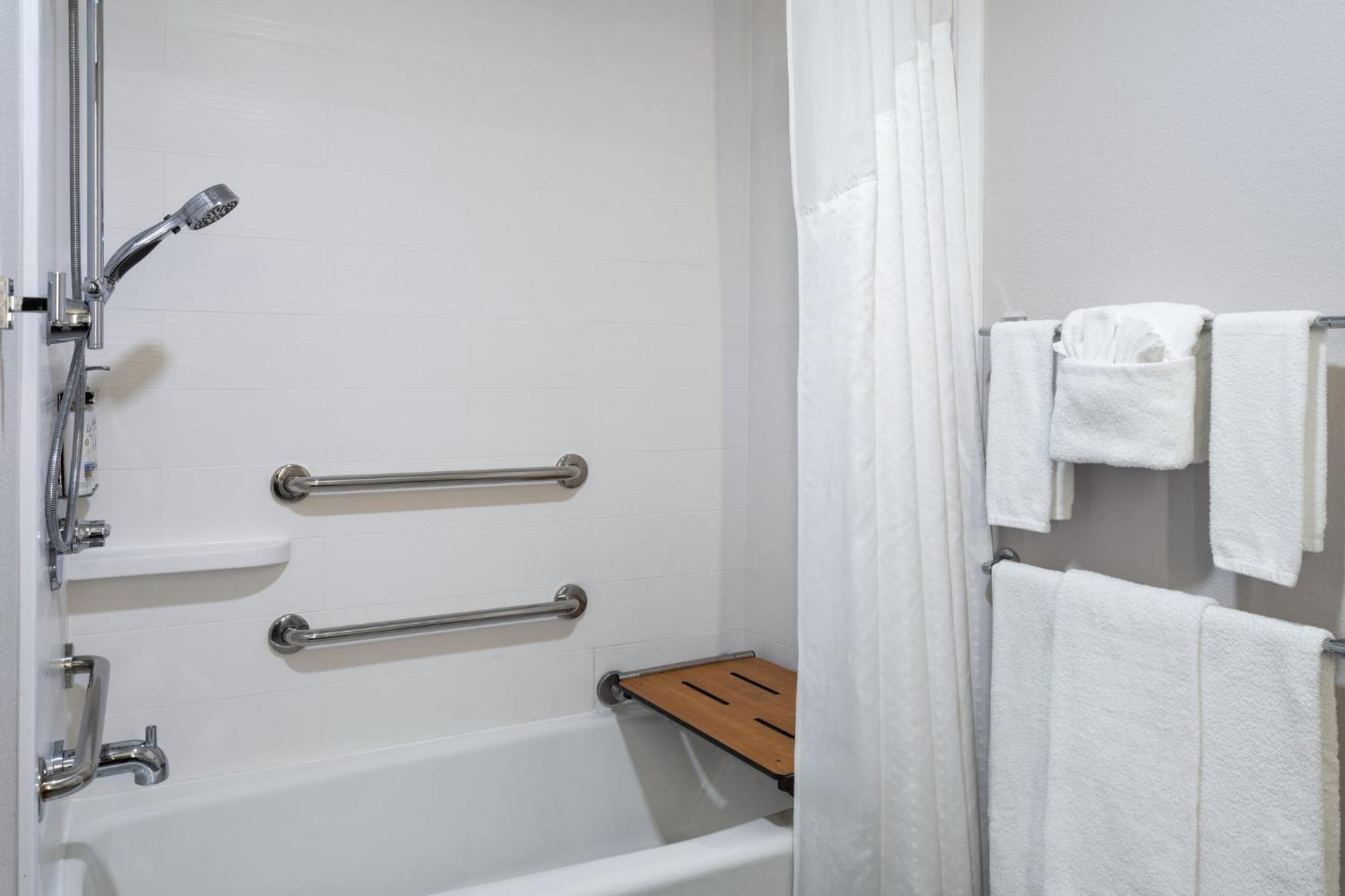 Holiday Inn Express & Suites Midwest City By Ihg Екстер'єр фото